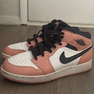 Air Jordan 1 - Mid